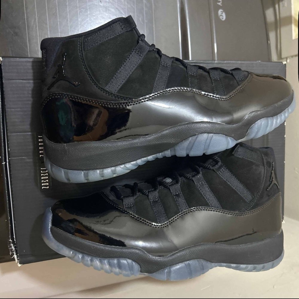 Jordan 11 Cap and Gown size 10.5
